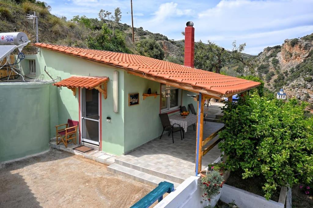 Old Castle & Mountain Wiew Apartment Heraklion  Exterior photo